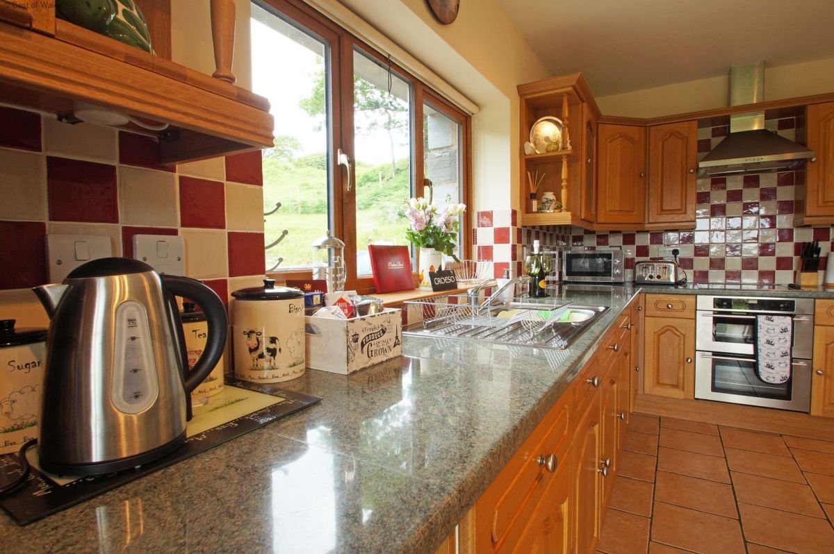 Llidiart y Llyn, listing photograph 7