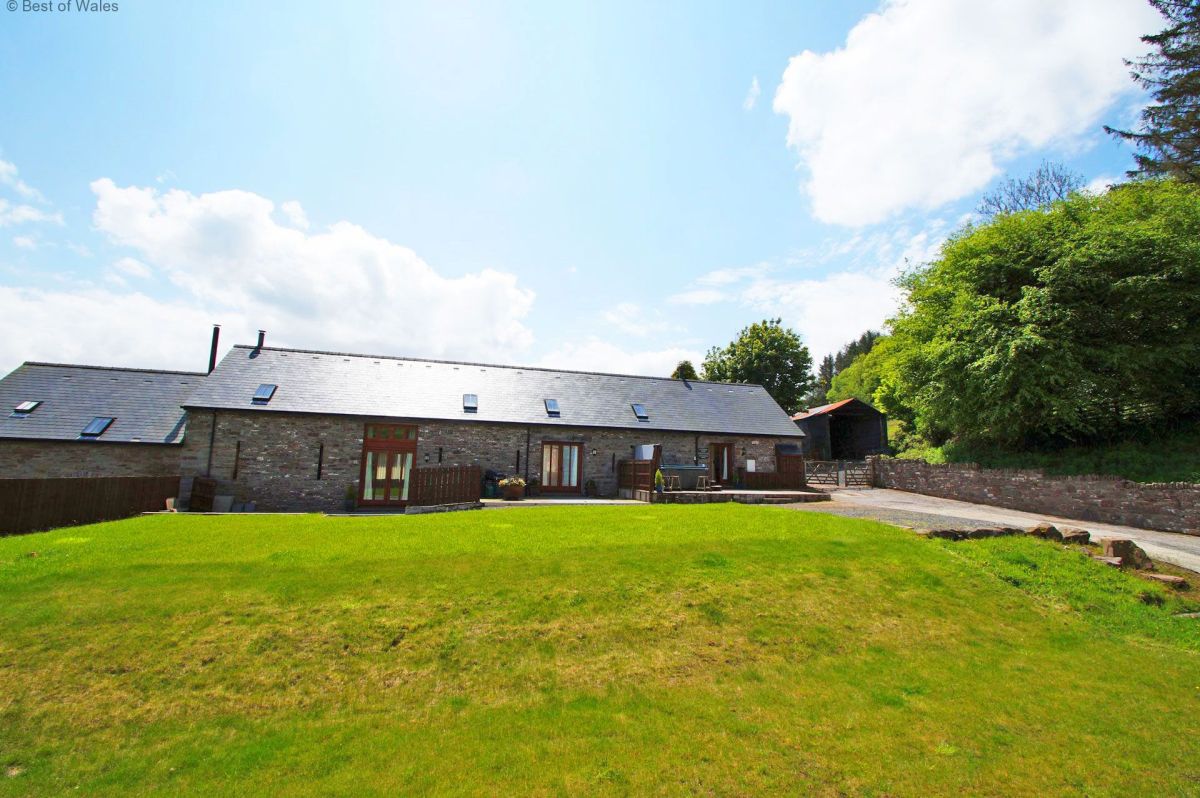 Onnen Fawr Barn, listing photograph 4