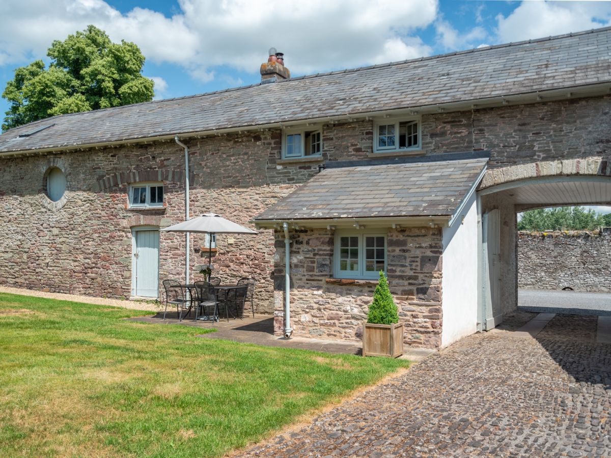 Chestnut Cottage - Brecon Beacons, listing photograph 6