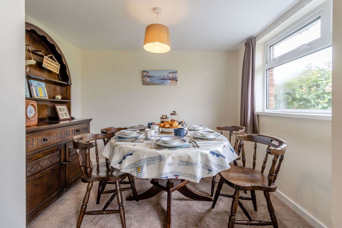 Fairbourne Bungalow, listing photograph 7