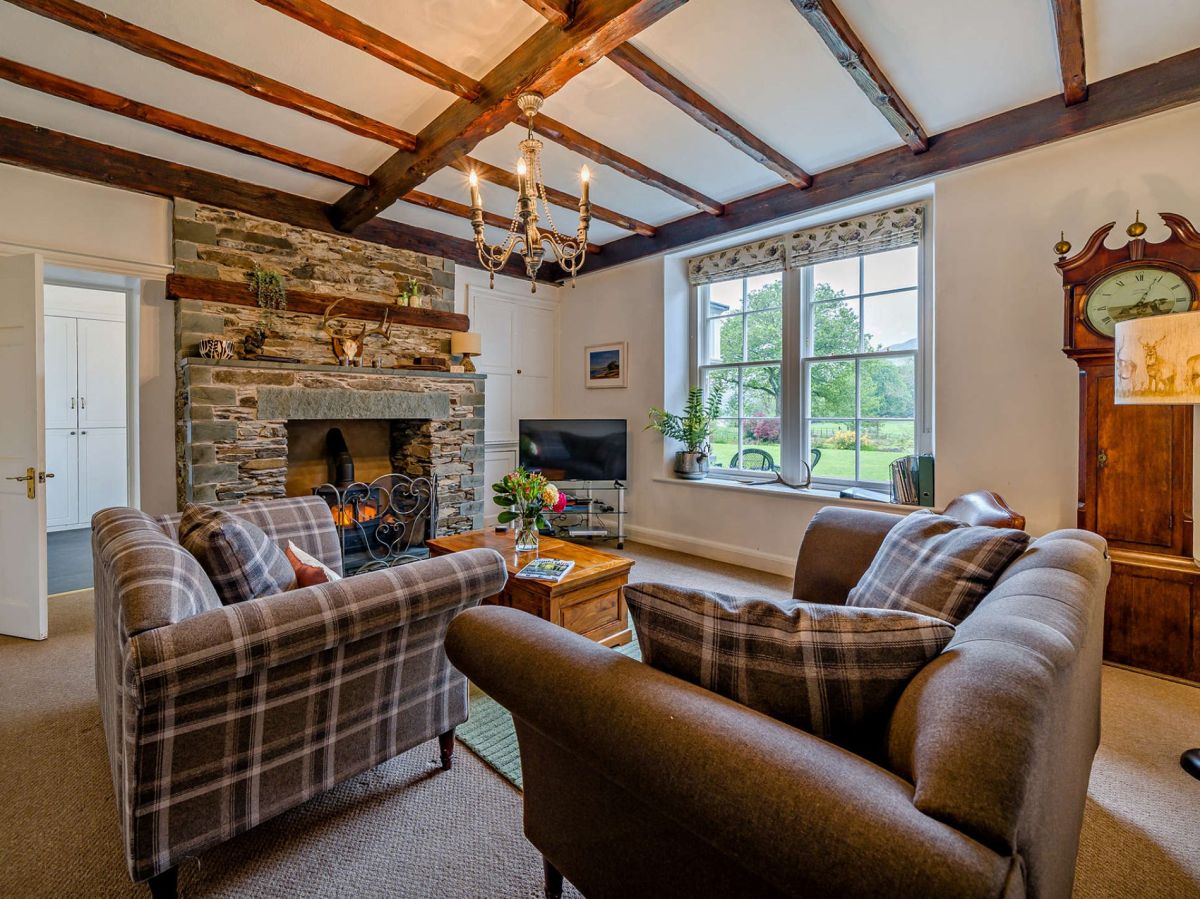 Fir Tree Lodge, listing photograph 3