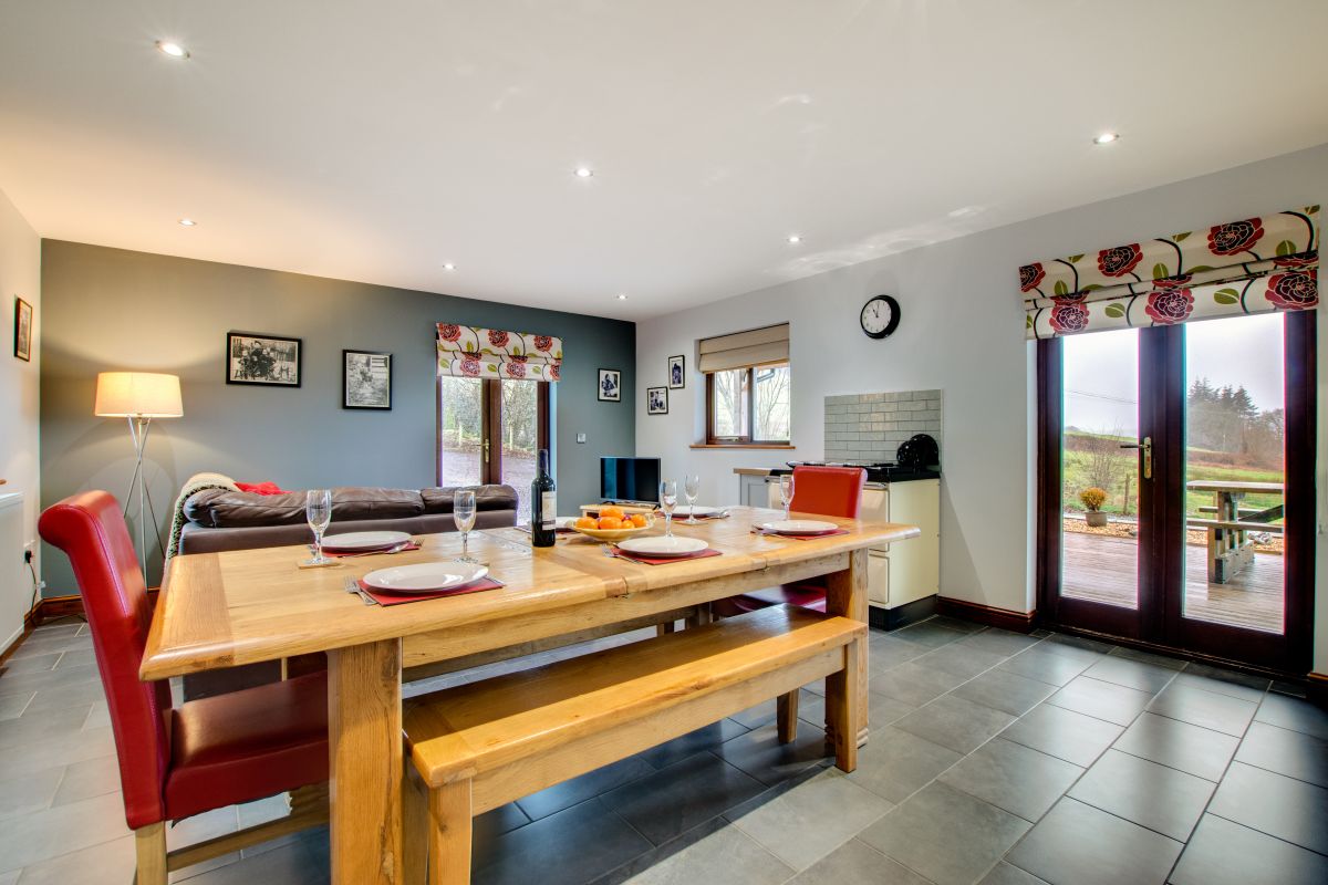 Nant y Llyn, listing photograph 12