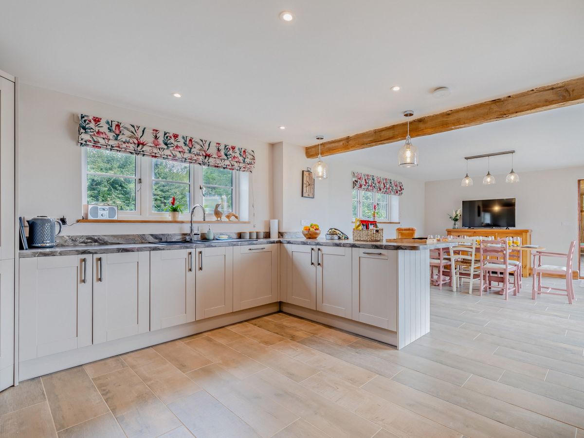 Dunwood View, listing photograph 11