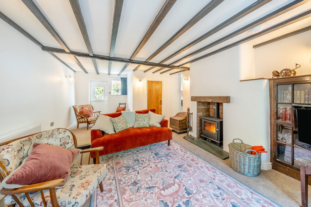 Western Cottage, listing photograph 10