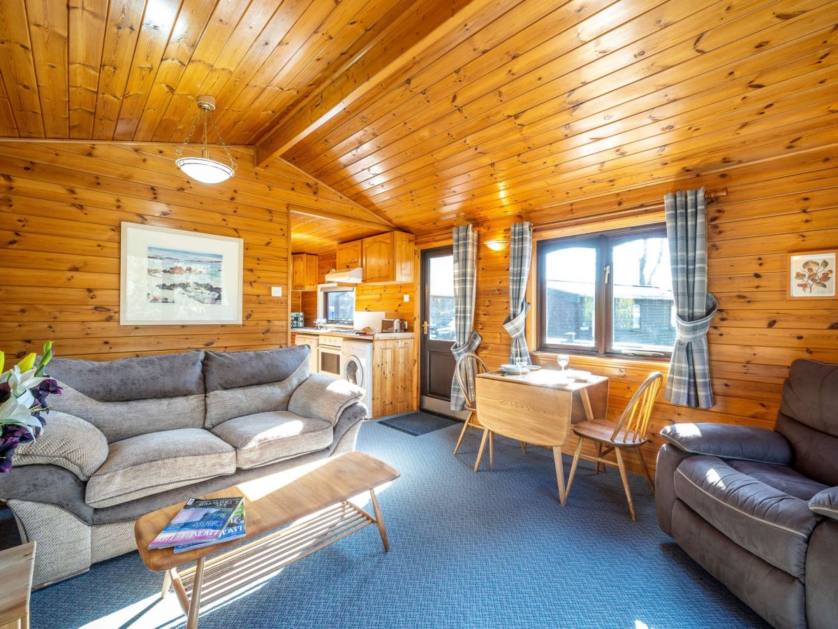 Bracken Lodge, listing photograph 4