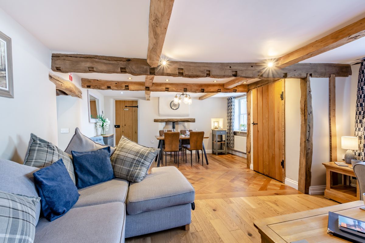 Quirky Cottage - Kemplay Foot, listing photograph 6