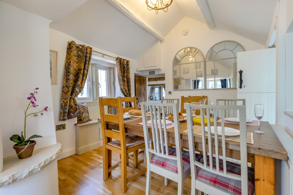 Toll Bar Cottage, listing photograph 10