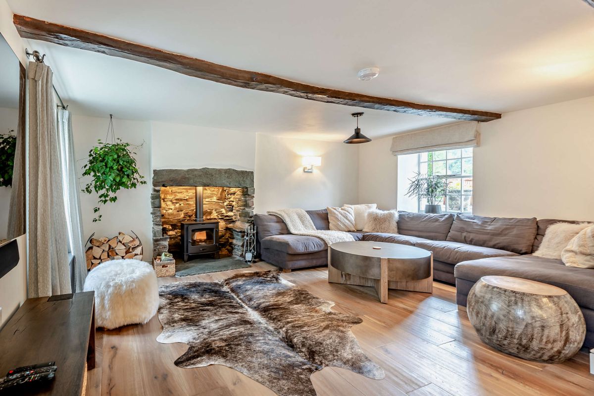 Riverside Retreat - Grange