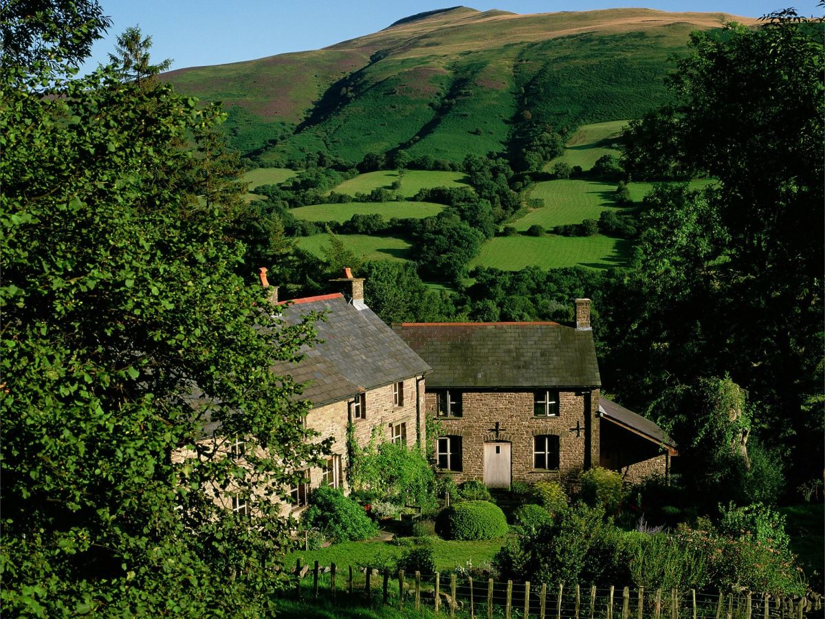 Dyffryn Beusych, listing photograph 3