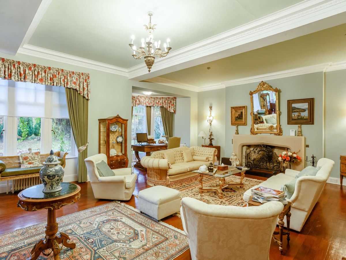 Grand Victorian Mansion, listing photograph 8