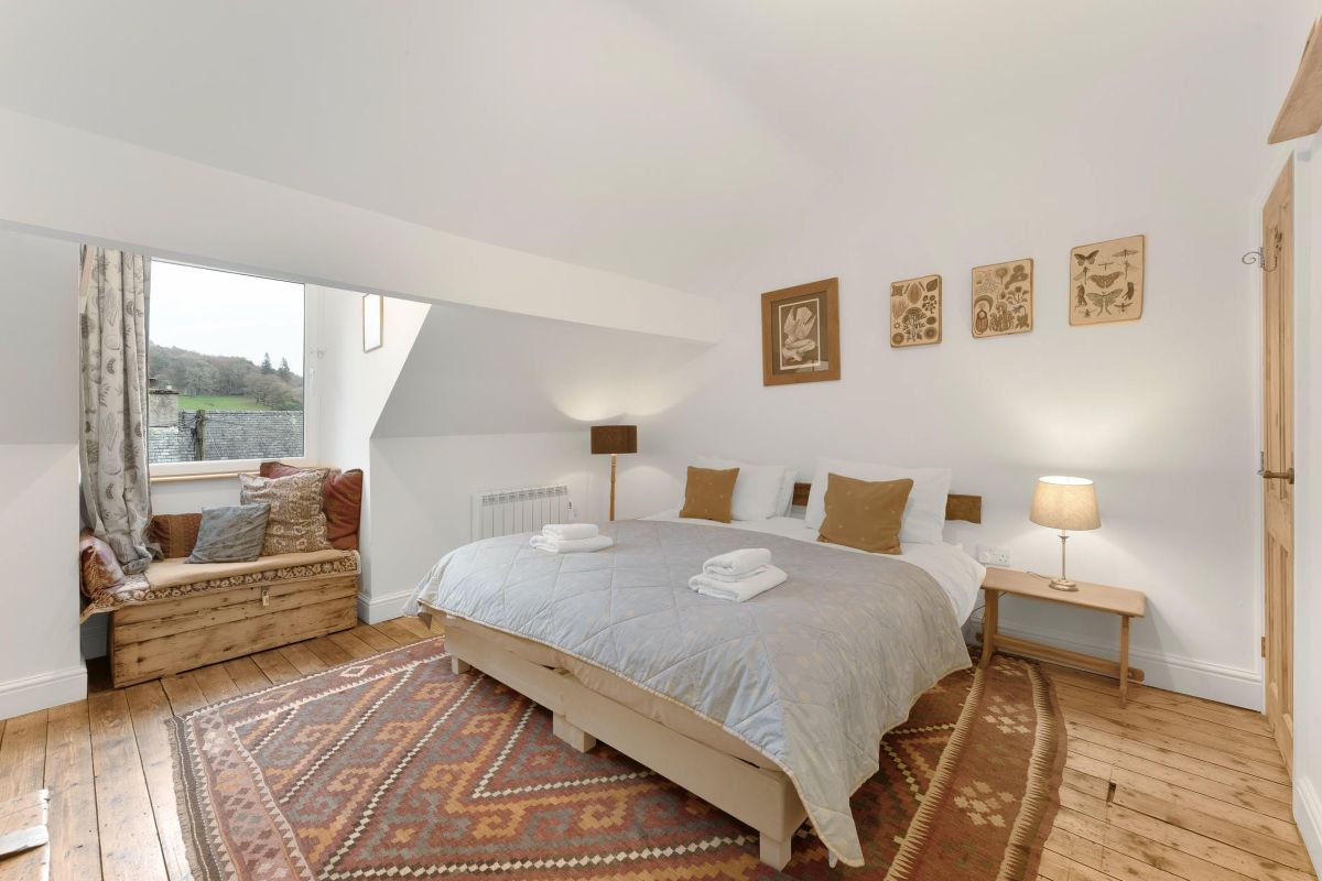 Swift House, listing photograph 2