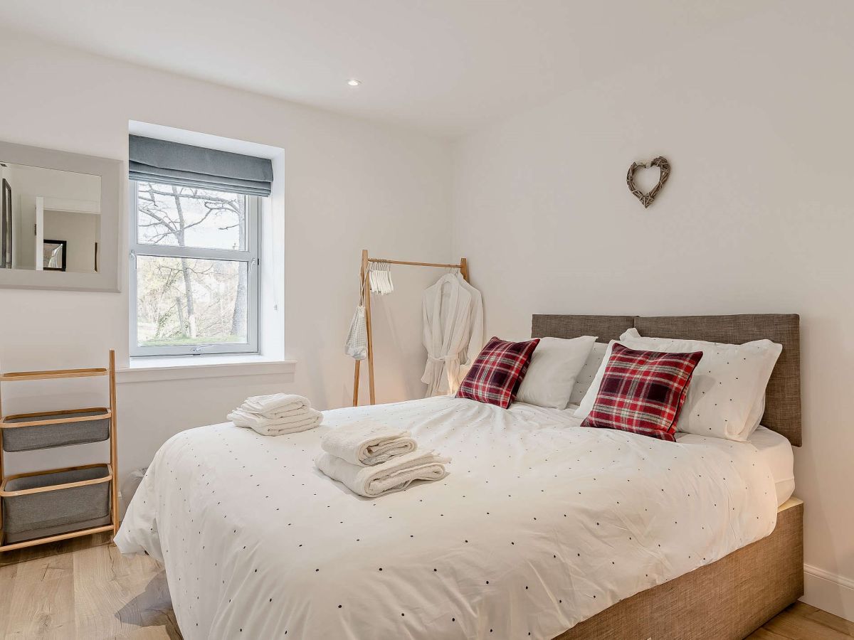 The Cottage - Combruith, listing photograph 6
