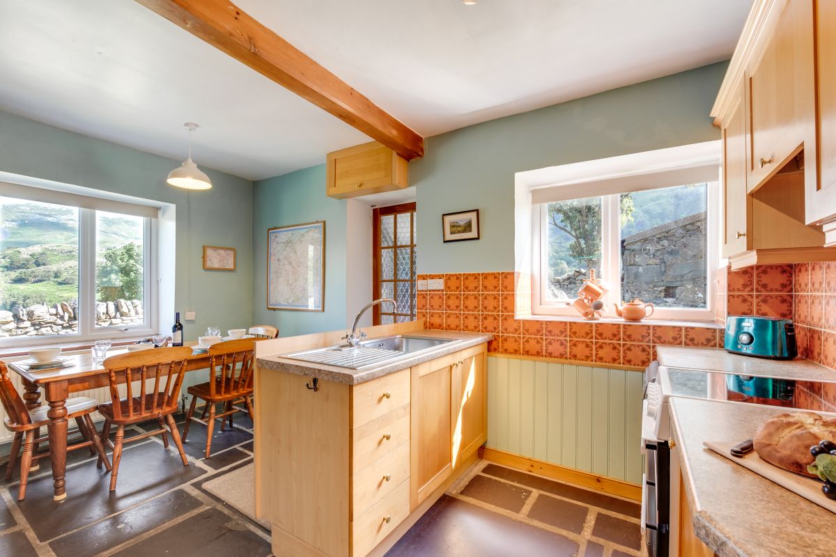 Cwm Glas Bach, listing photograph 6