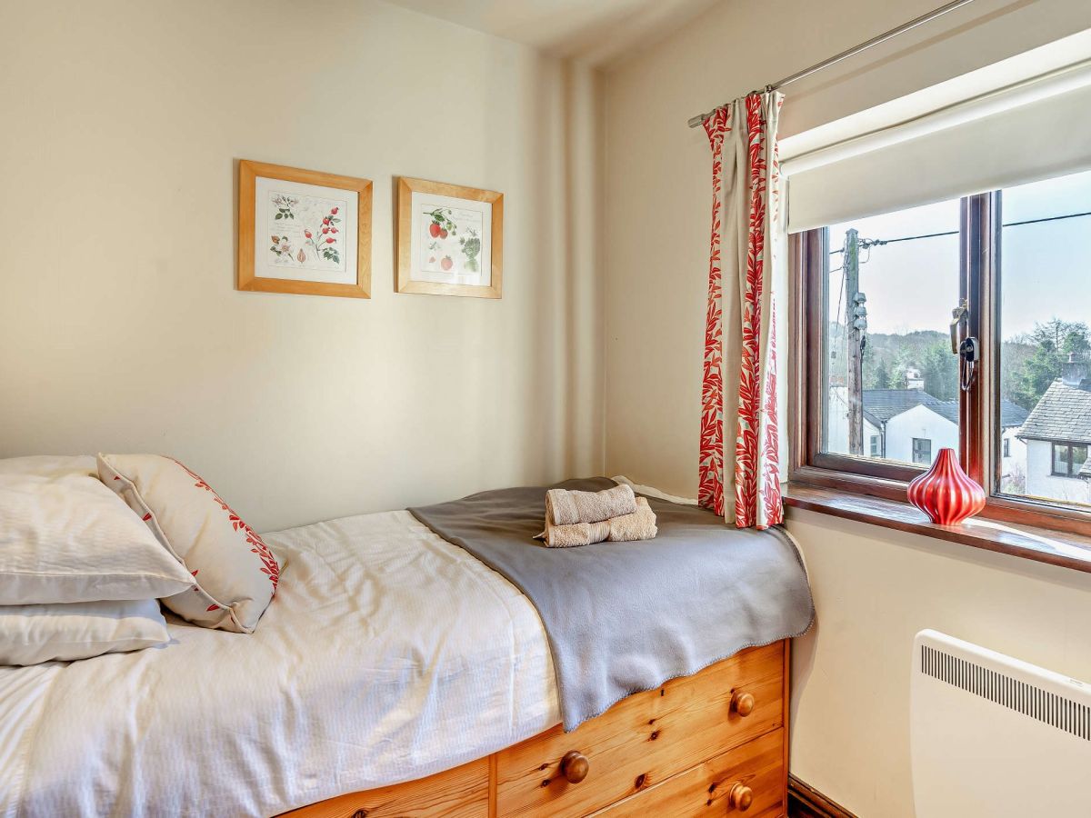 Lynwood Cottage, listing photograph 10
