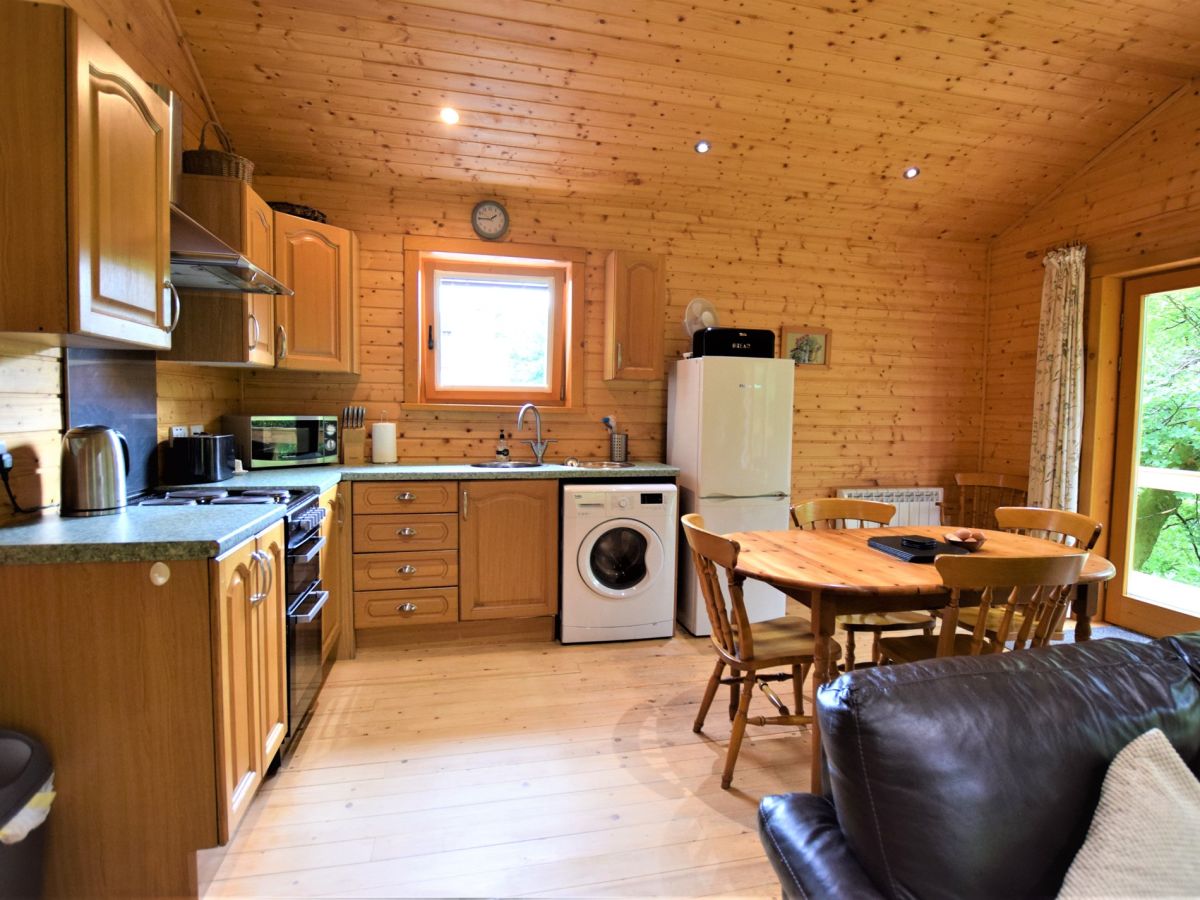 The Cabin, listing photograph 2
