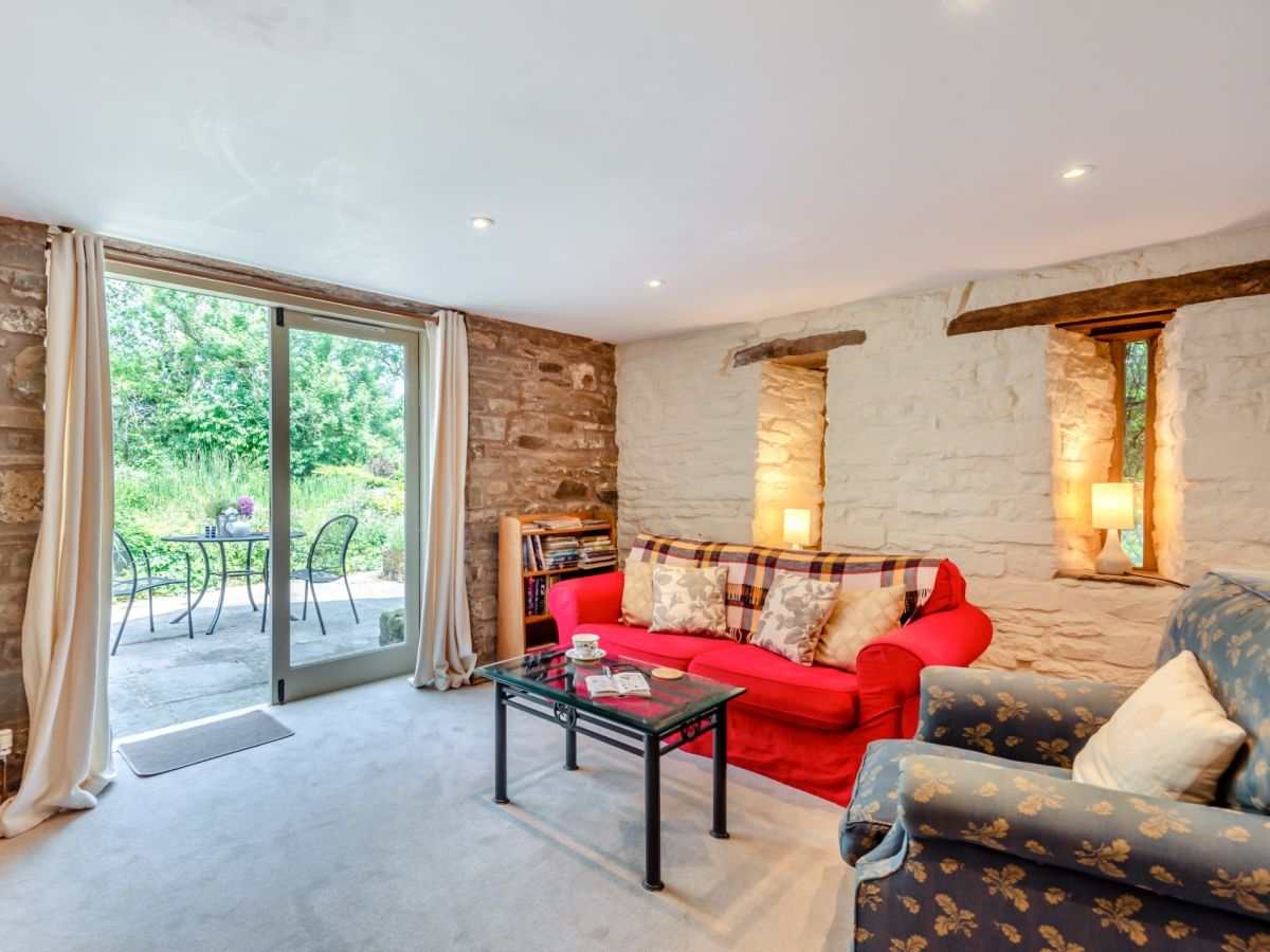 Pond Cottage, listing photograph 6