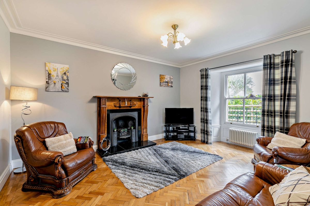 The Gables, listing photograph 10