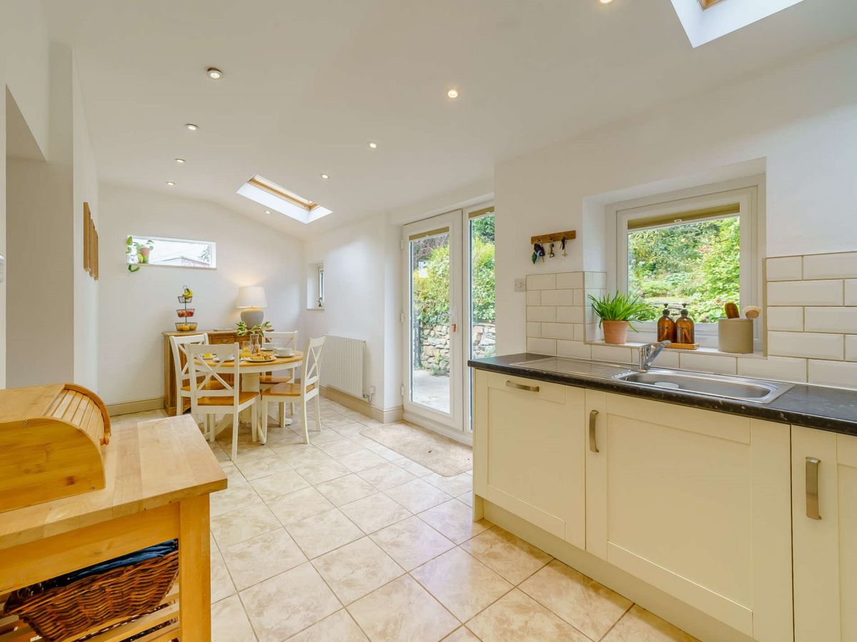 Bridleways Cottage, listing photograph 3