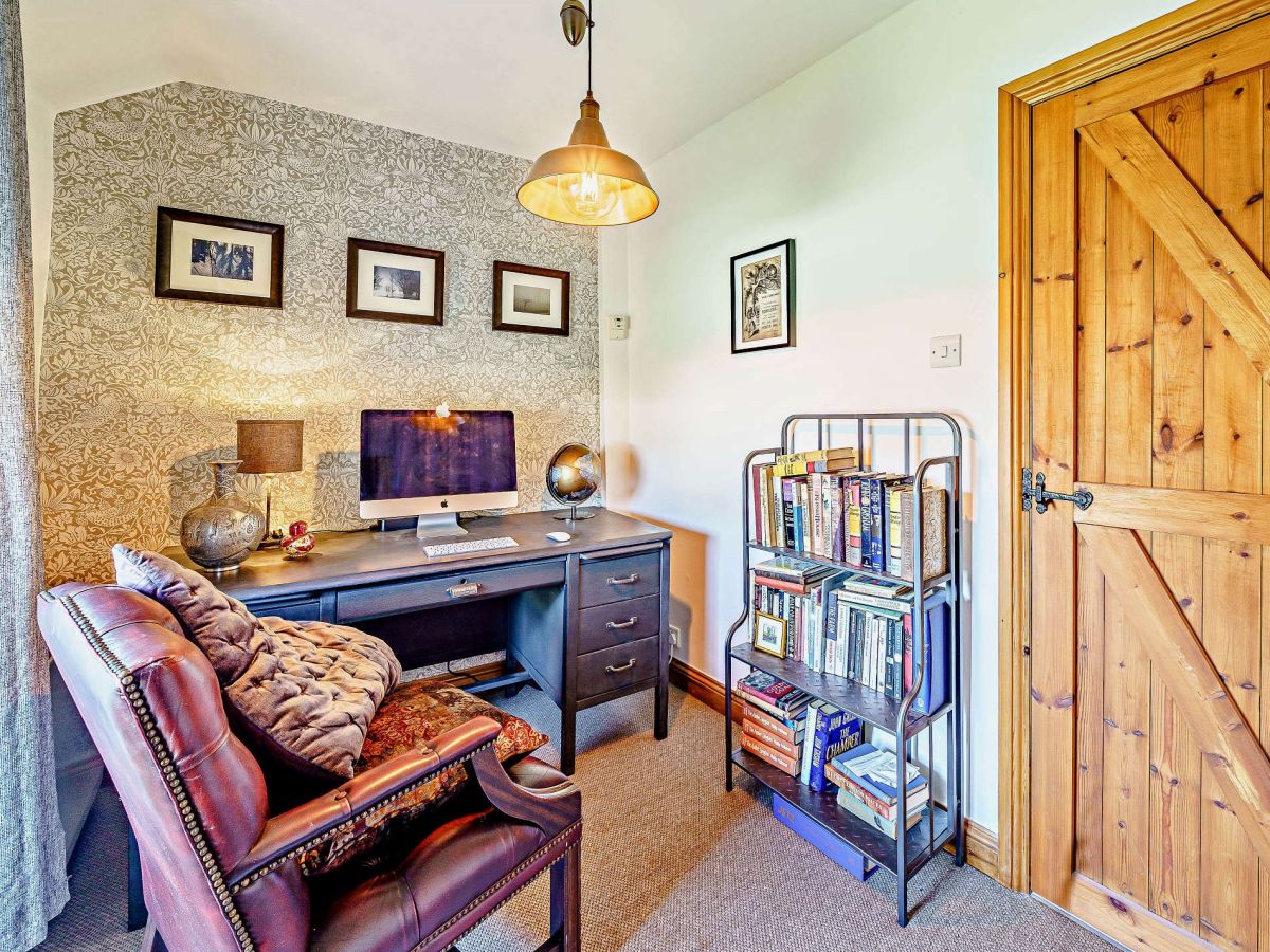 Duke Cottage, listing photograph 7