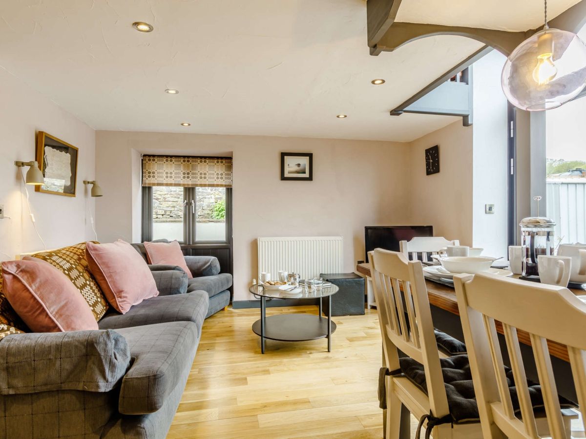 Corn View Llanilid, listing photograph 10