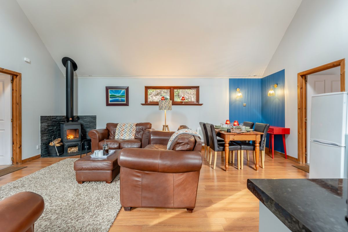 Ardcraig Lodge at Loch Earn, listing photograph 12