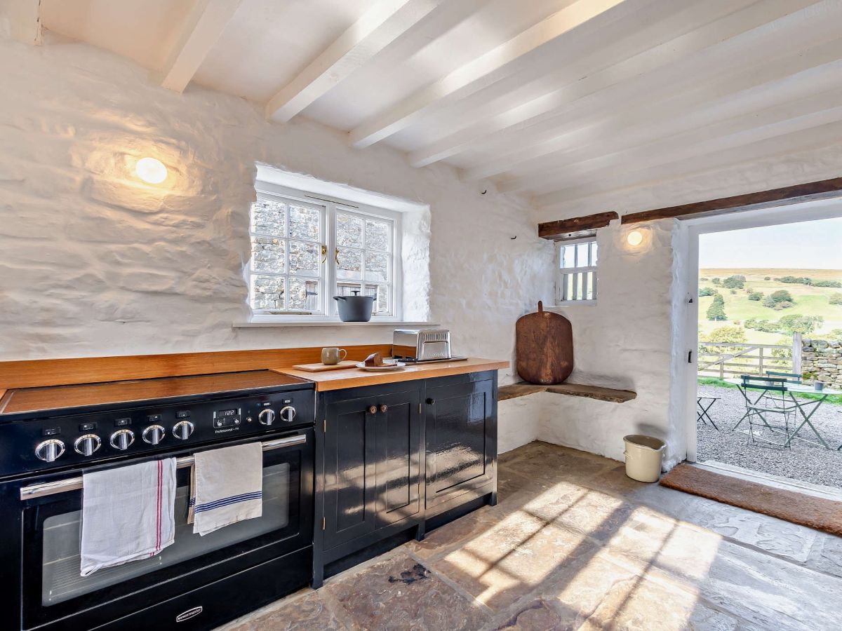 Arundel Grange, listing photograph 6