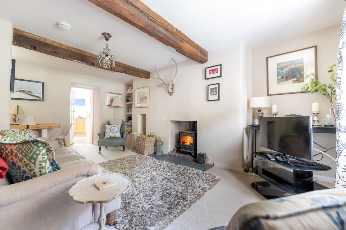 Horseshoe Cottage, listing photograph 3