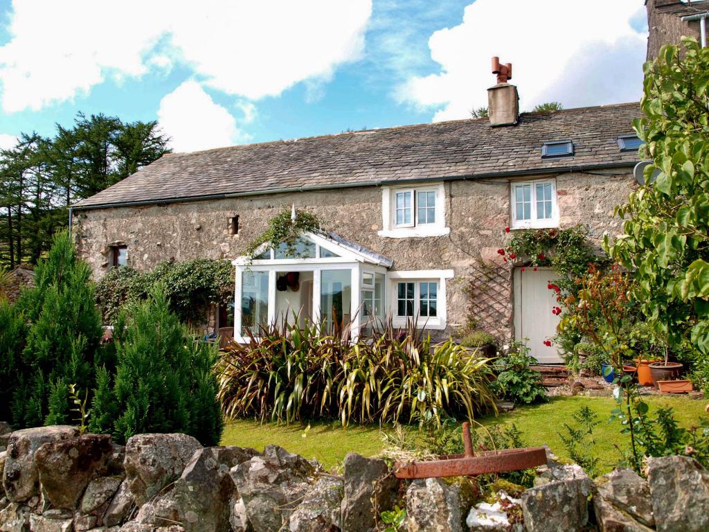 Little Ground Cottage, listing photograph 2