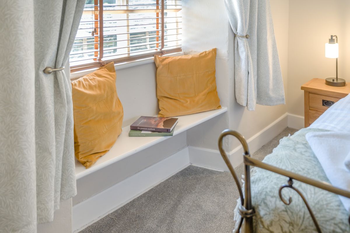 Middle Cottage, listing photograph 12