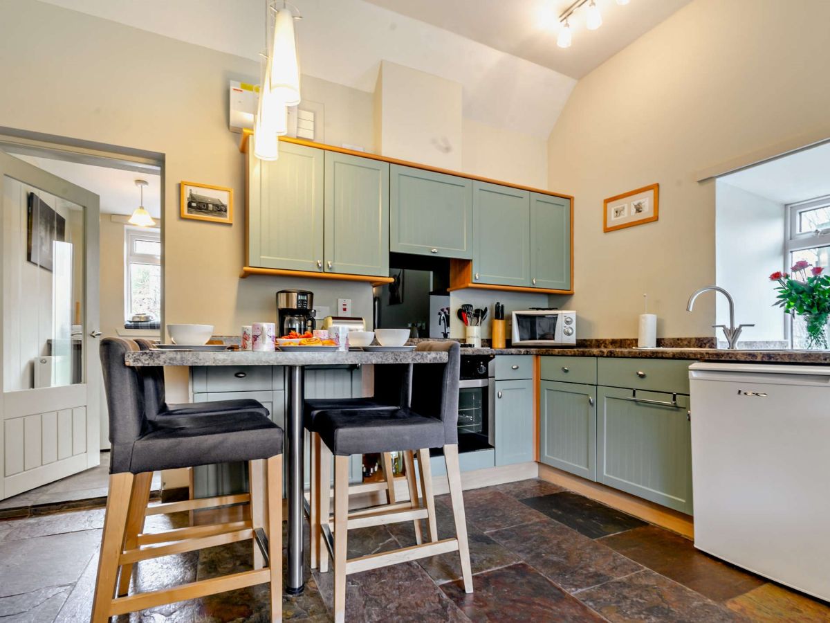 Blacksmiths Cottage, listing photograph 7