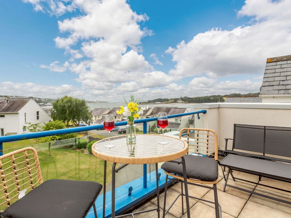 Straits View, listing photograph 8