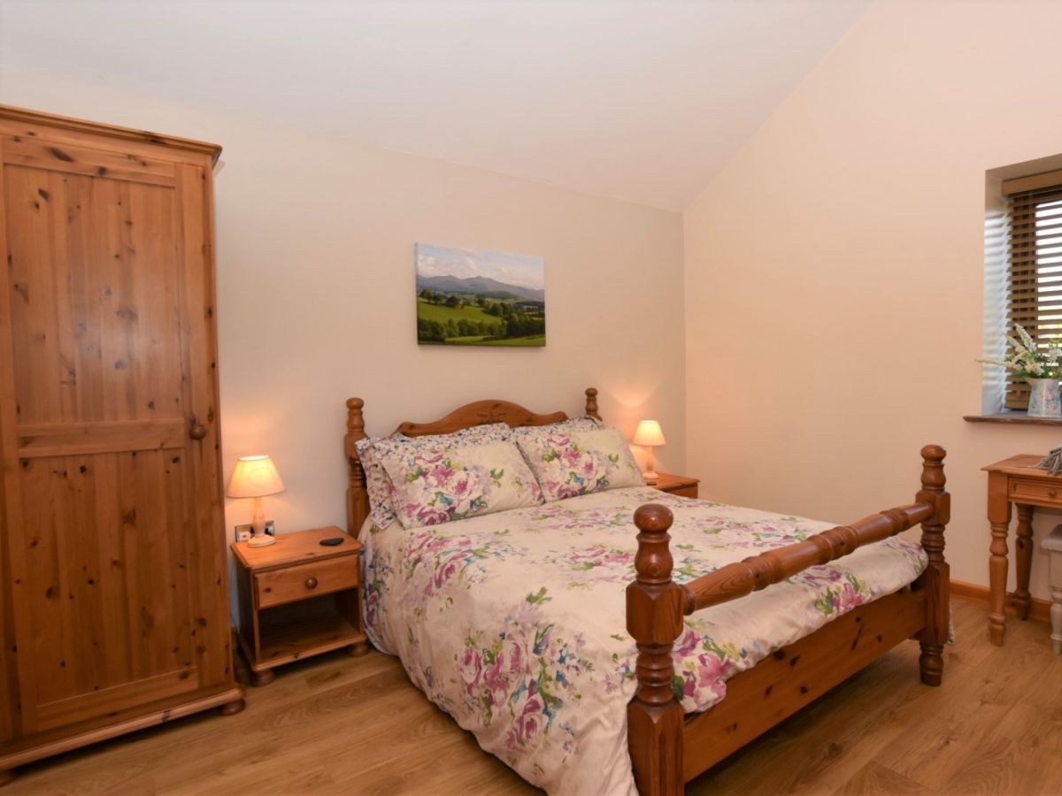 Box Barn Cottage, listing photograph 12