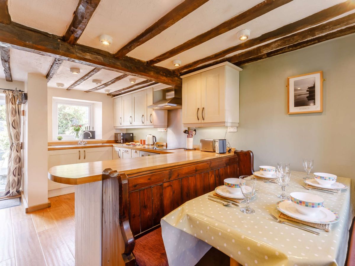 Middle Cottage, listing photograph 3