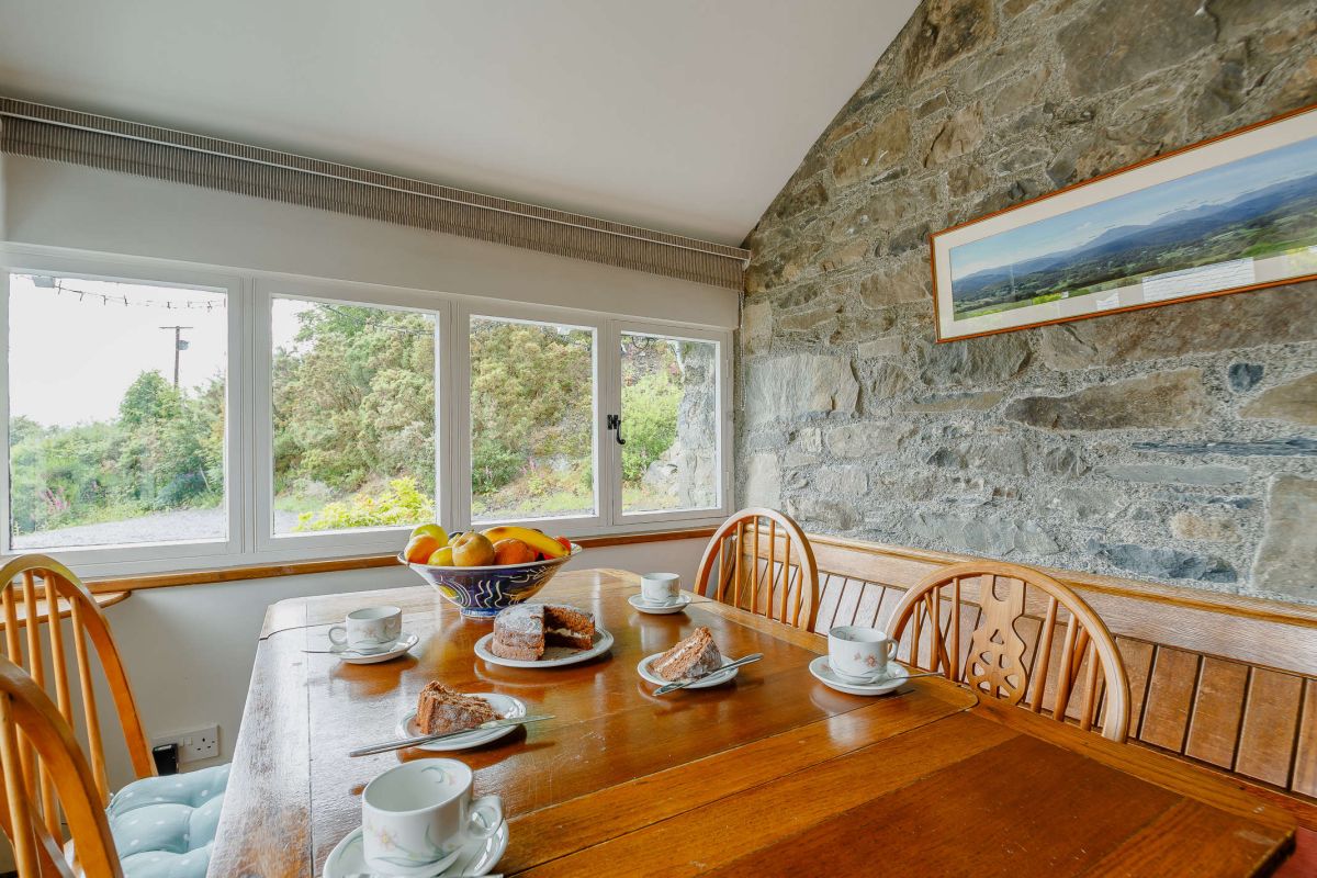 Medieval Farmhouse, listing photograph 4