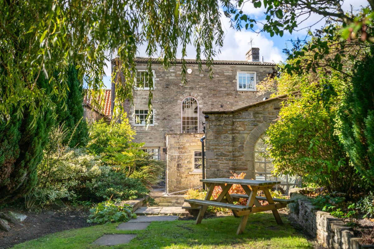 Willow House, listing photograph 5