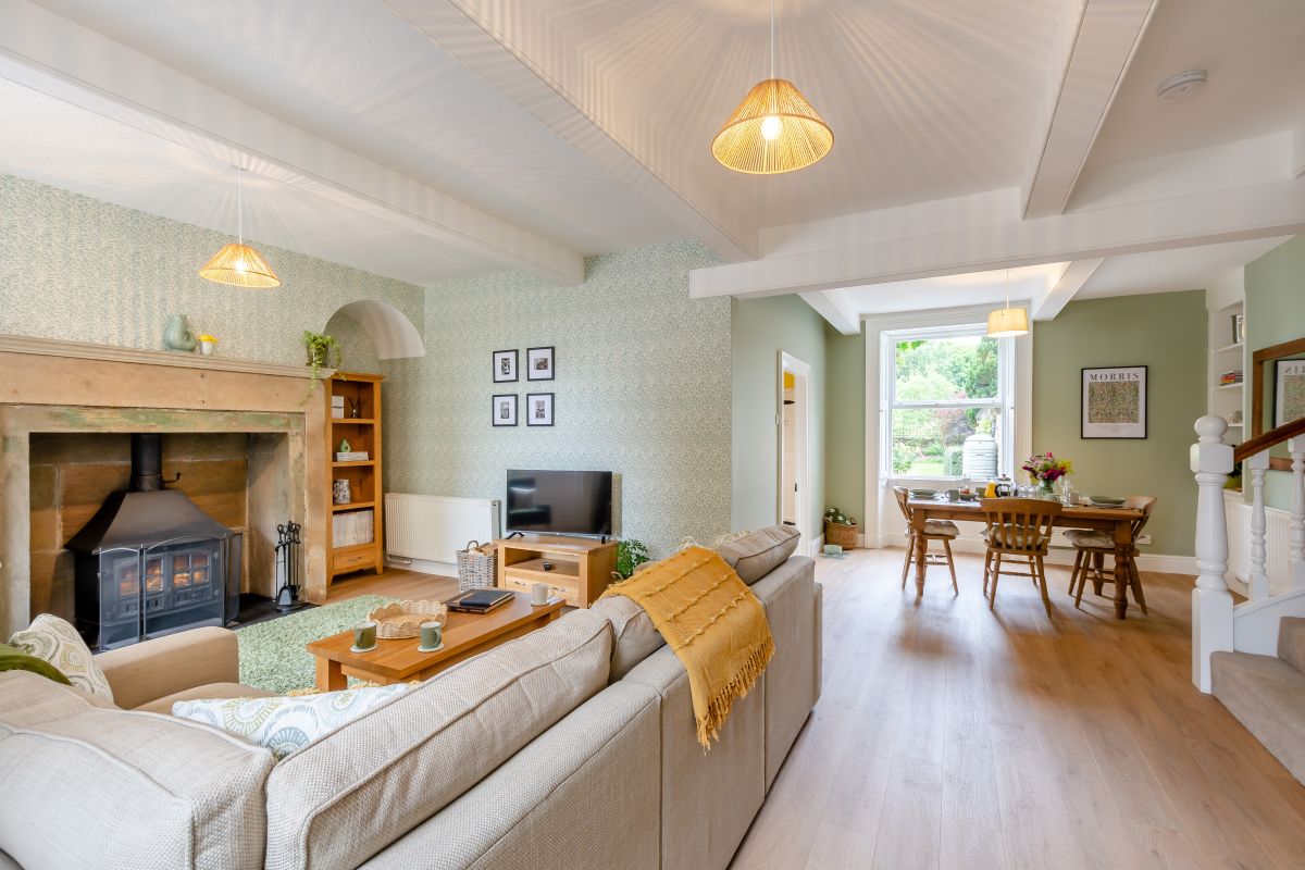 Knowles Cottage, listing photograph 2
