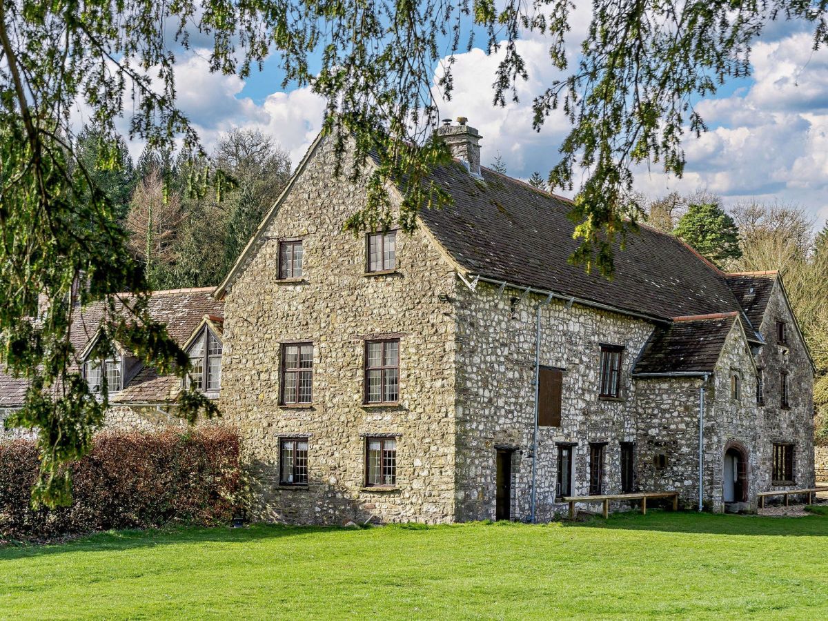 Llanover Estate - Court Farm House, listing photograph 4