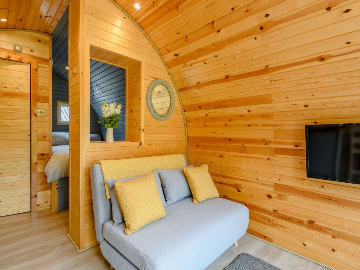 Mountain Retreat, listing photograph 12