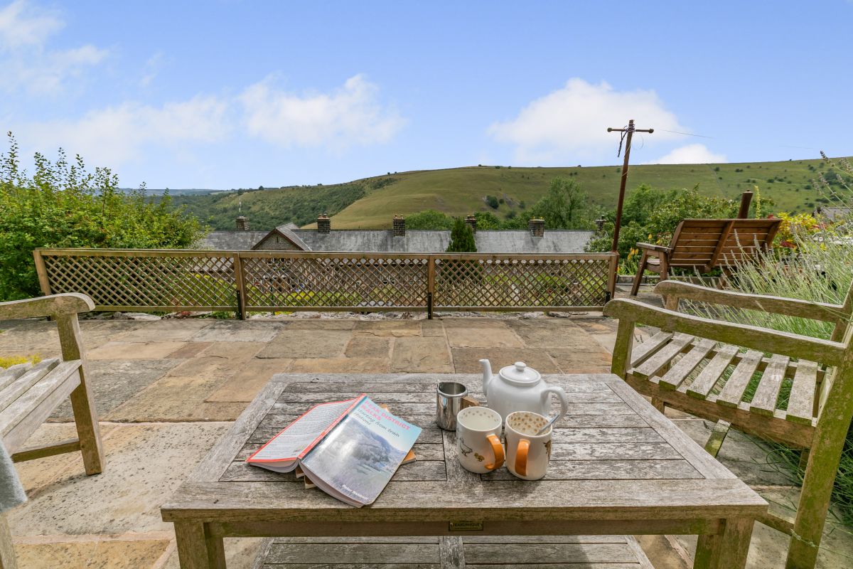 Badger Cottage, listing photograph 2