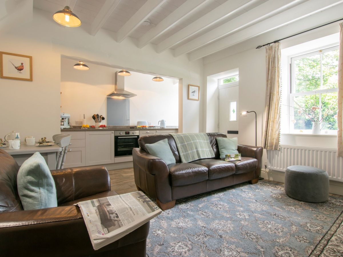 Walden Cottage, listing photograph 2
