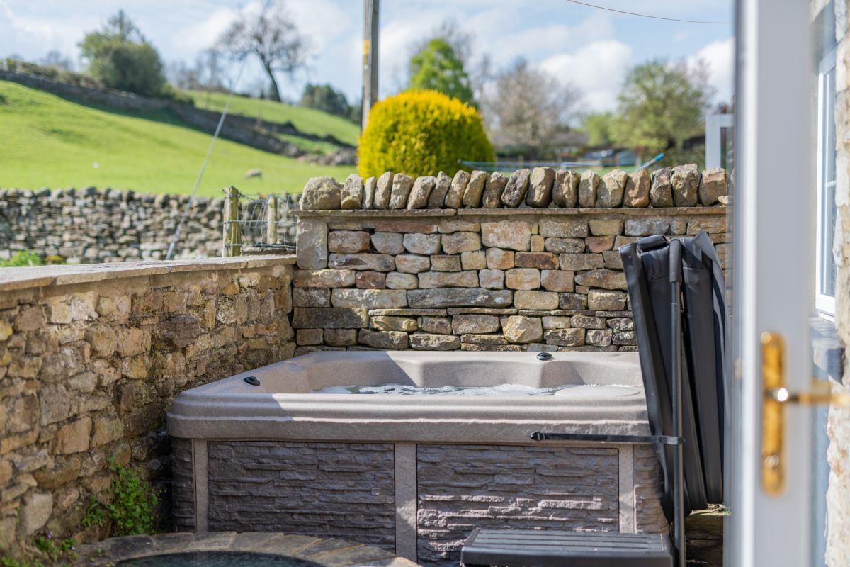 Well Cottage - West Burton