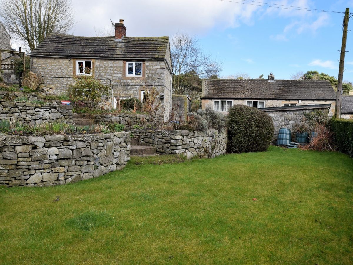 Little Cottage - Peak