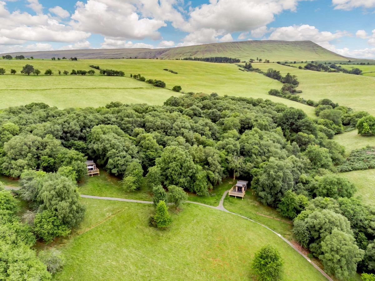 A Woodland Hideaway, listing photograph 3