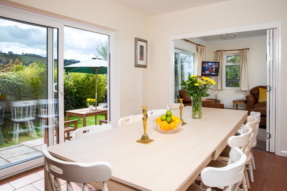 Sunnybank House, listing photograph 4