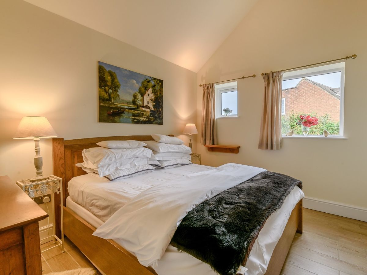 The Carriage House - Peak, listing photograph 8