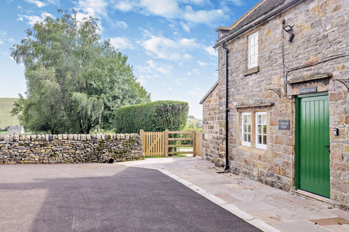 Hobcroft Cottage, listing photograph 10