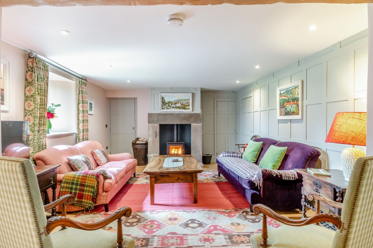 New Harborough Farm, listing photograph 3