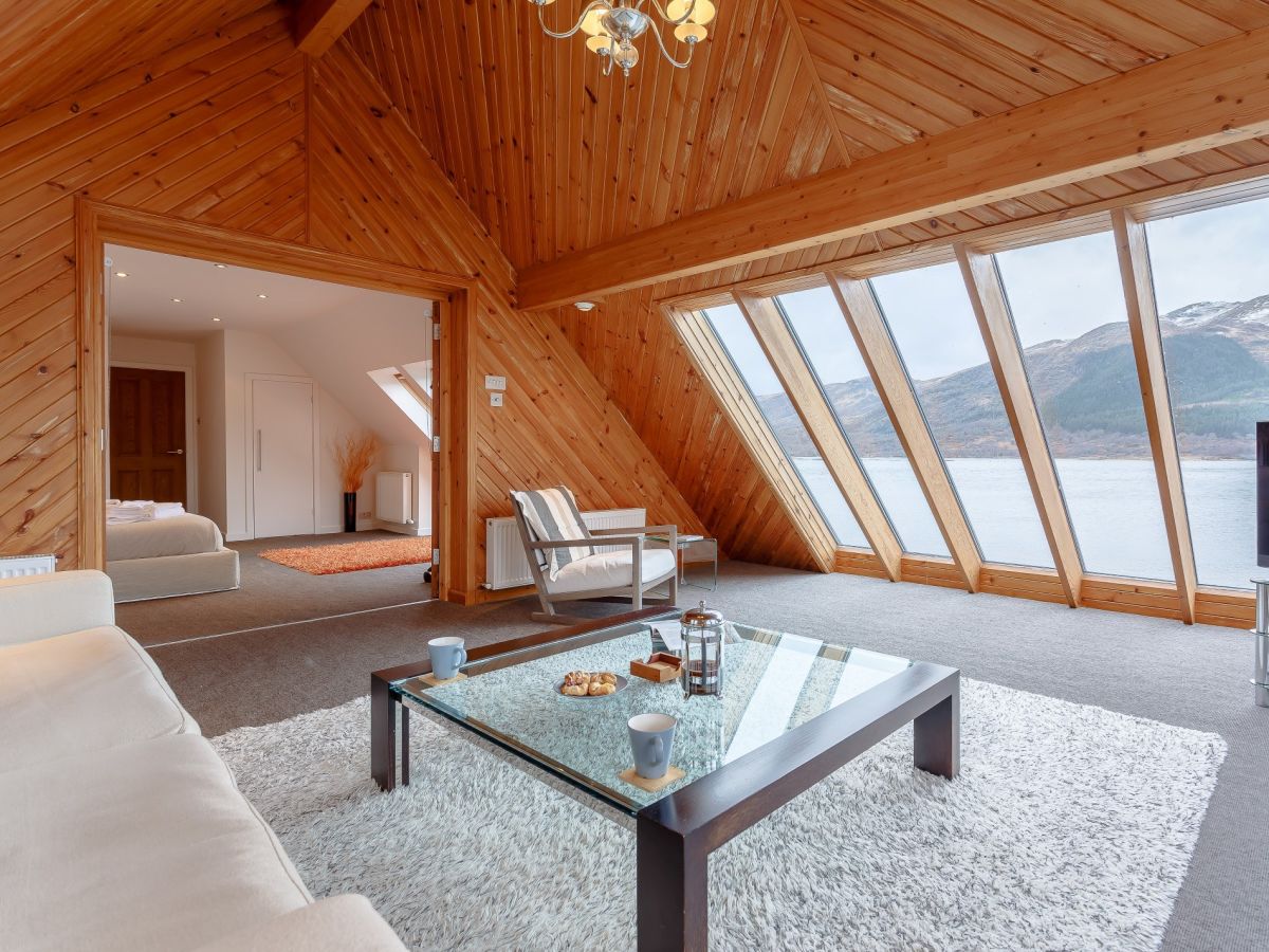 Lochside House, listing photograph 2