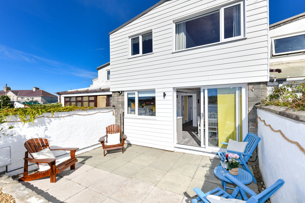 7 Marina Cottages
