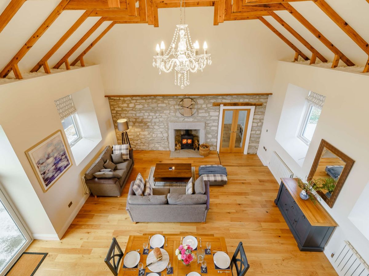 Bay Hall, listing photograph 9